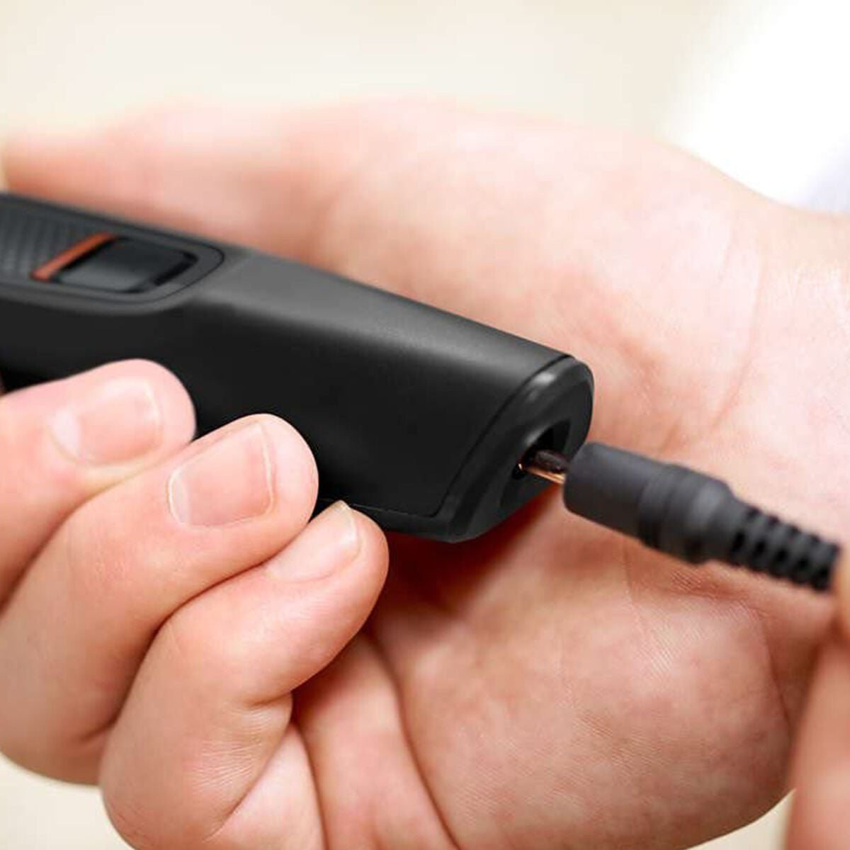 V8HC16715BBA284E9BB83369CEBD0CC760FR3284167P8